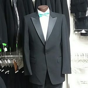 41L Tuxedo Jacket Peak Lapel